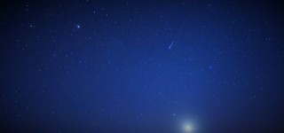 Meteor_and_Moon_-_10_Dec._2012_-_4-38_am_MST