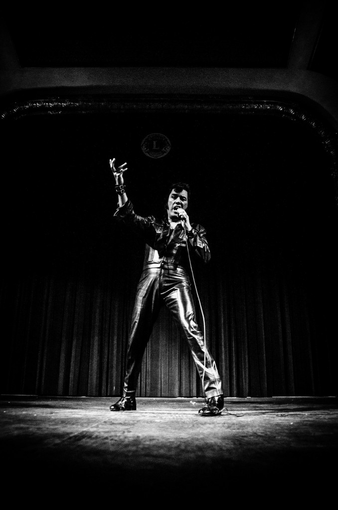 Elvis-TheLegendContinues-004