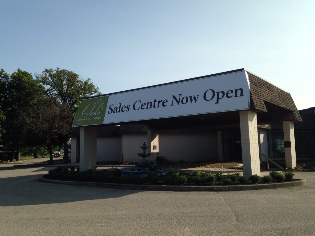 Oaks Inn Retirement Community hiring in Wallaceburg