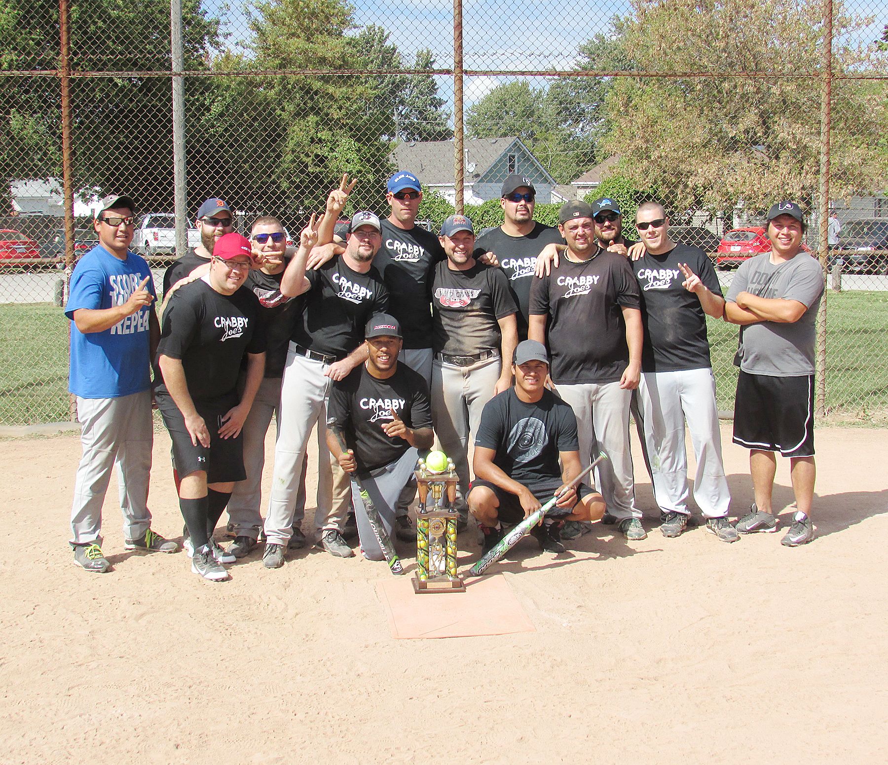 Crabby Joe’s captures Wallaceburg Slo-Pitch crown