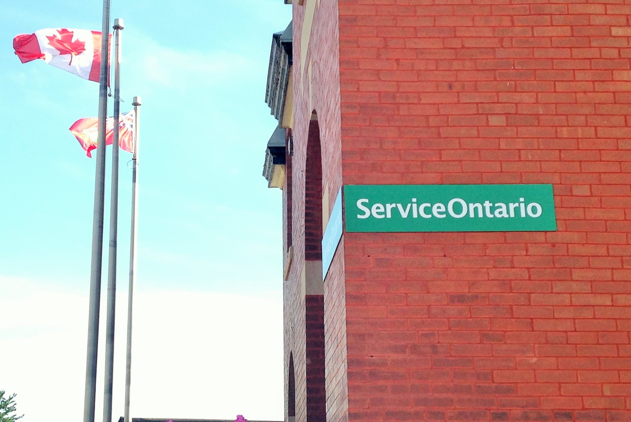 Dresden & Chatham ServiceOntario contracts extended