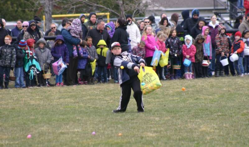 Wallaceburg Easter Egg Hunt 2016 – See Photos