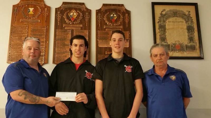 K of P donates to Wallaceburg Red Devils