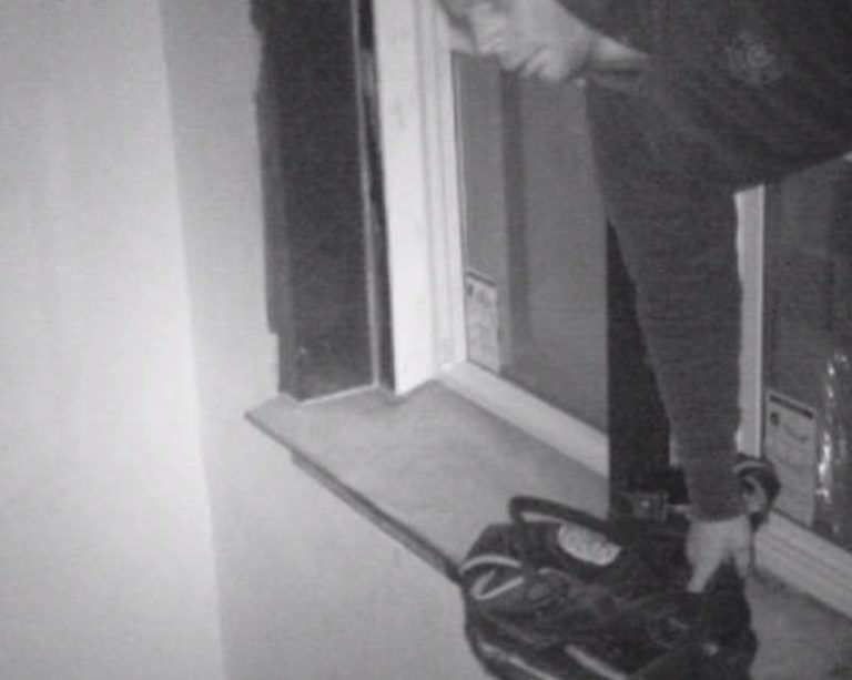 Police looking to ID tool thief