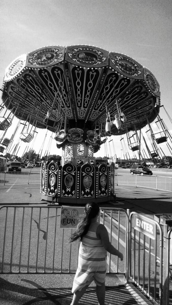 IMAG0669_BURST002_1