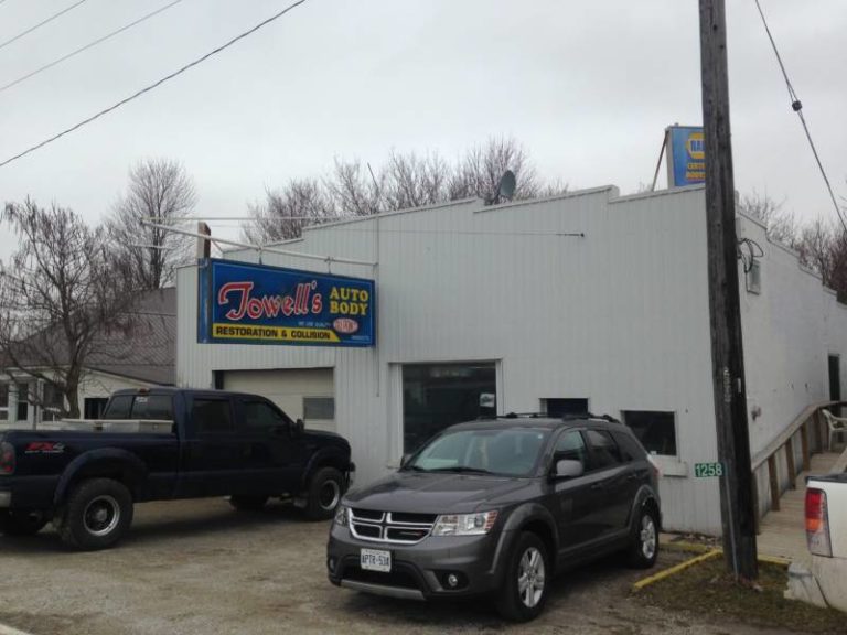 Towell’s Auto Body has many great services.