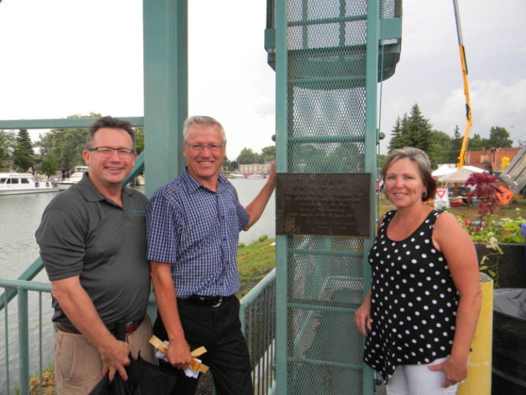 Community support recognized at bridge dedication