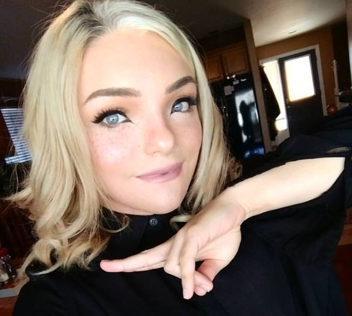 (Stef Sanjati)