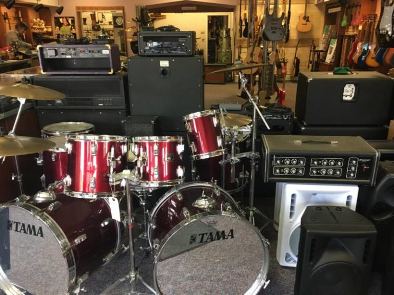 Music lessons for Young and Old at The Gear Box in Wallaceburg