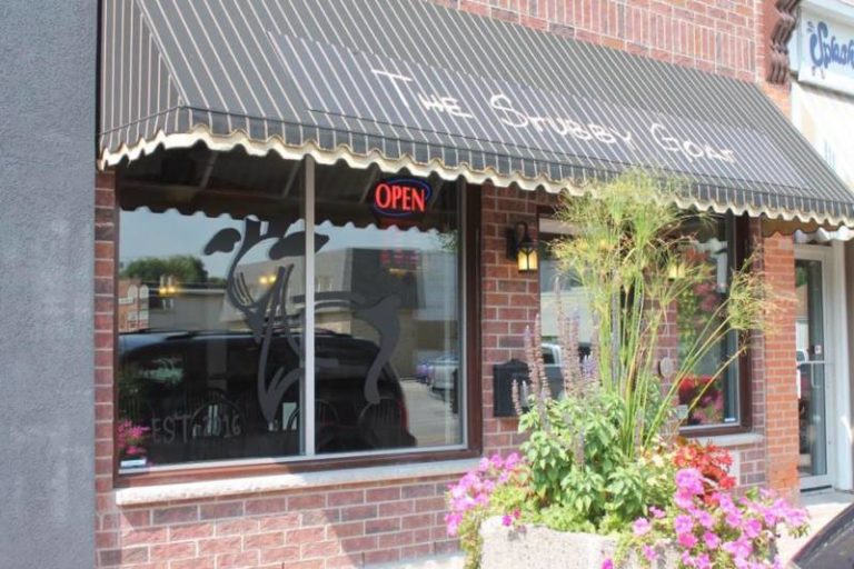 The Stubby Goat may have outdoor dining soon!!