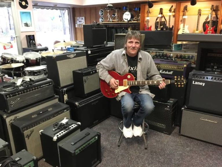 Music lessons for Young and Old at The Gear Box in Wallaceburg