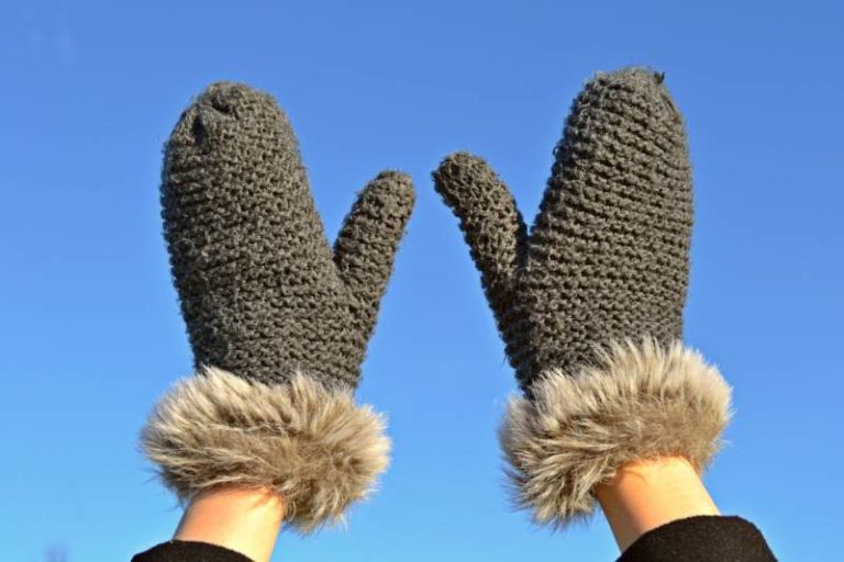 Clearing, wind chill -18°C, high -8°C