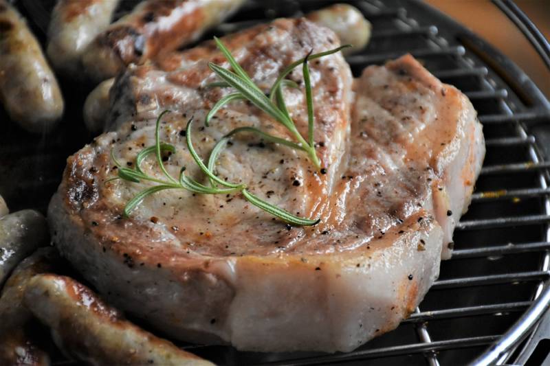 Dresden meat packers - pork chop - pixa