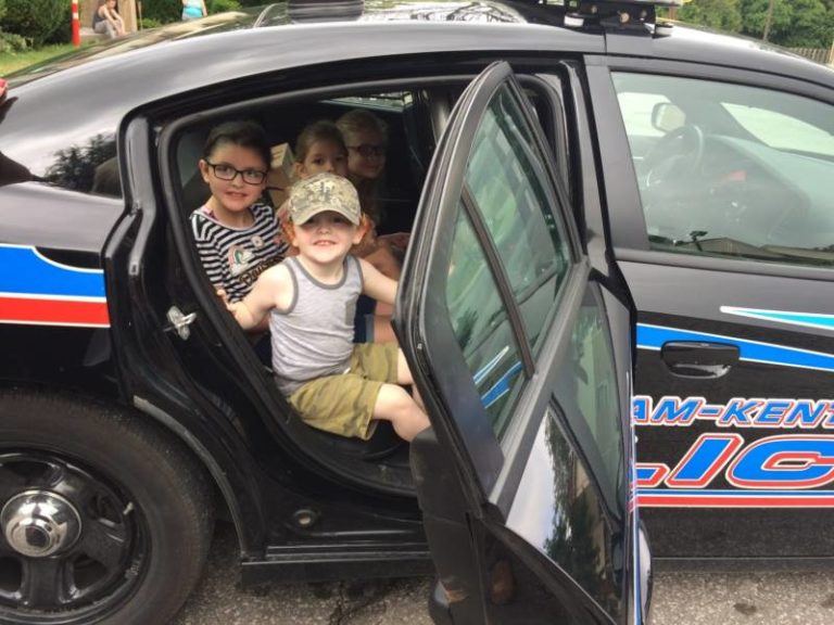 ‘Tenant Appreciation Day’ in Wallaceburg (Photos)