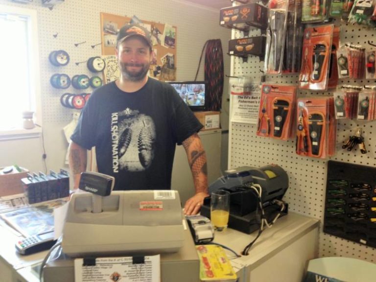 Ed’s Bait – Earl St. Wallaceburg