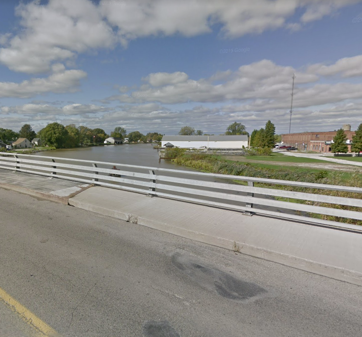 Balancing work taking place on the Baseline Bridge in Wallaceburg