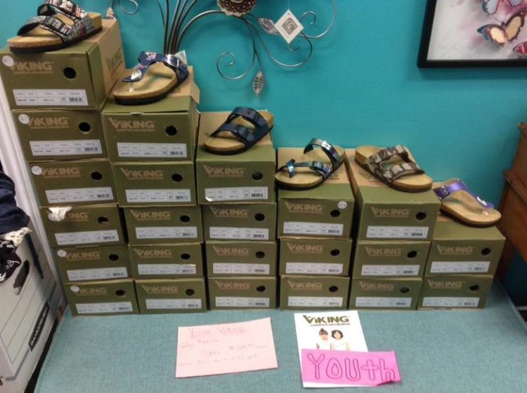 Tropical Tan 208 Margaret Ave Wallaceburg.