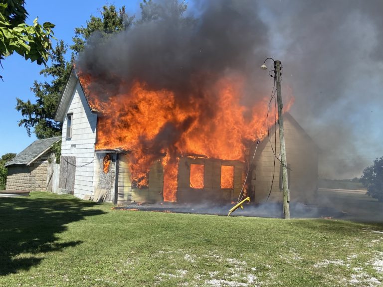 Blaze at abandoned home on Bear Line Road