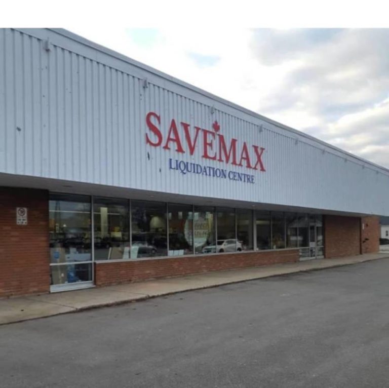 B&E at SaveMax in downtown Wallaceburg