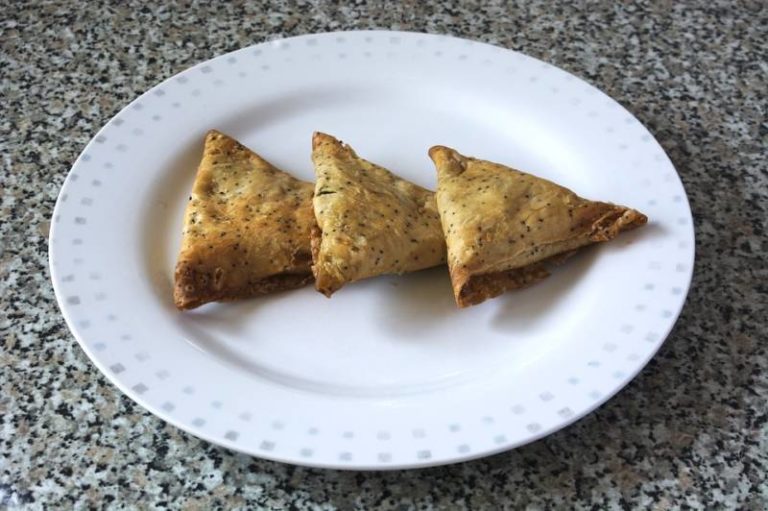 Mobil Gas Station has fresh Samosa today!