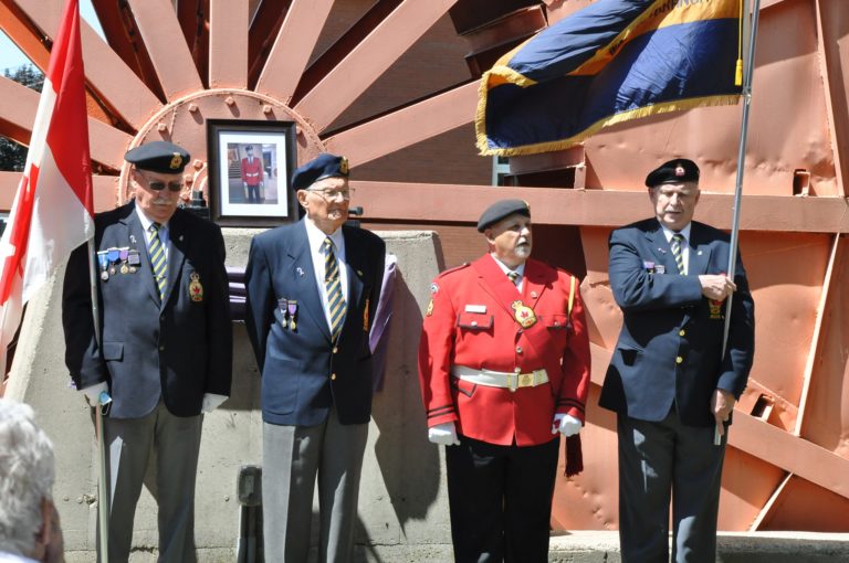 Vendor sale held, new exhibit unveiled, HMCS plaque presented at Wallaceburg Museum