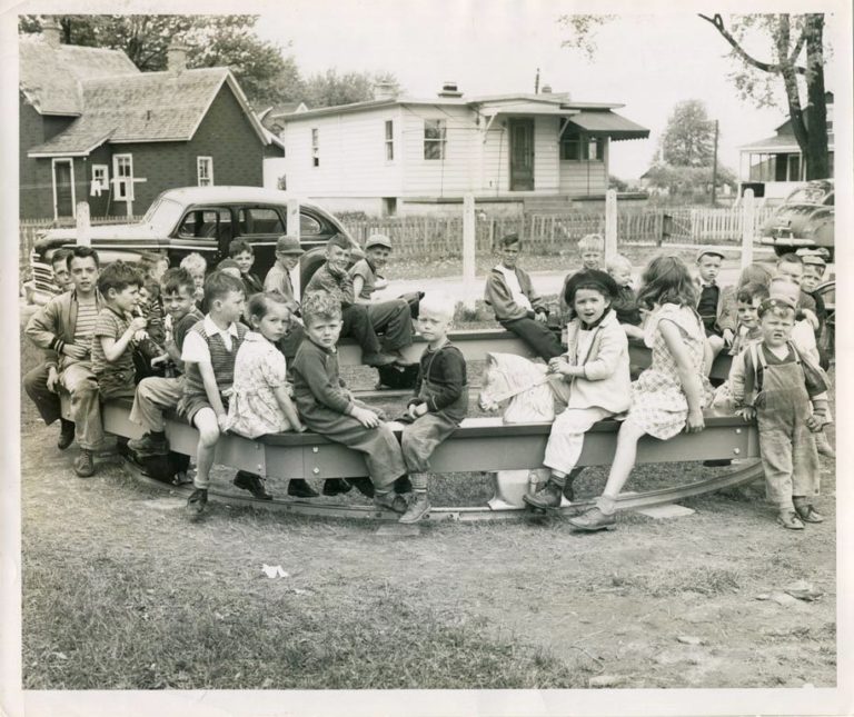 TBT: Rocking horse in Wallaceburg