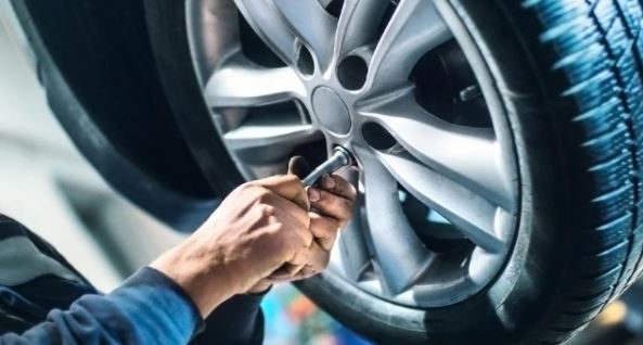 Patterson Motors   (519) 627-3386