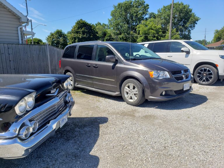 Krogman Auto Sales 2015 Dodge Caravan Crew