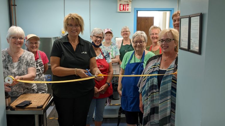 Knox Food Pantry and Soup Cellar revamp their kitchen in Wallaceburg thanks to FCC grant