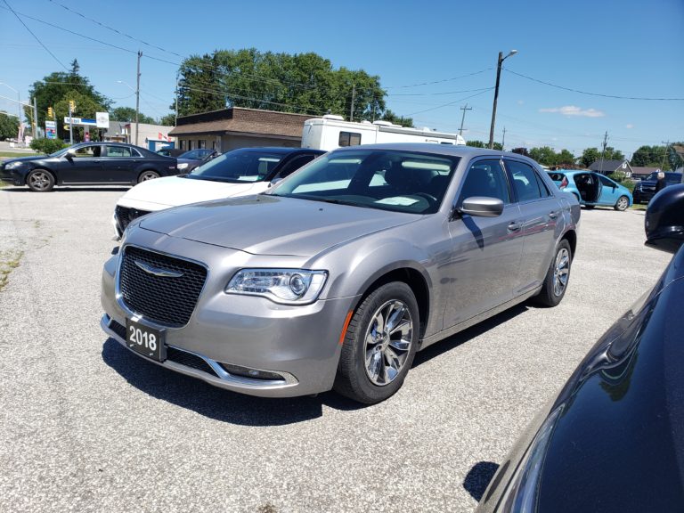 Krogman Auto Sales 2018 Chrysler 300 LTD