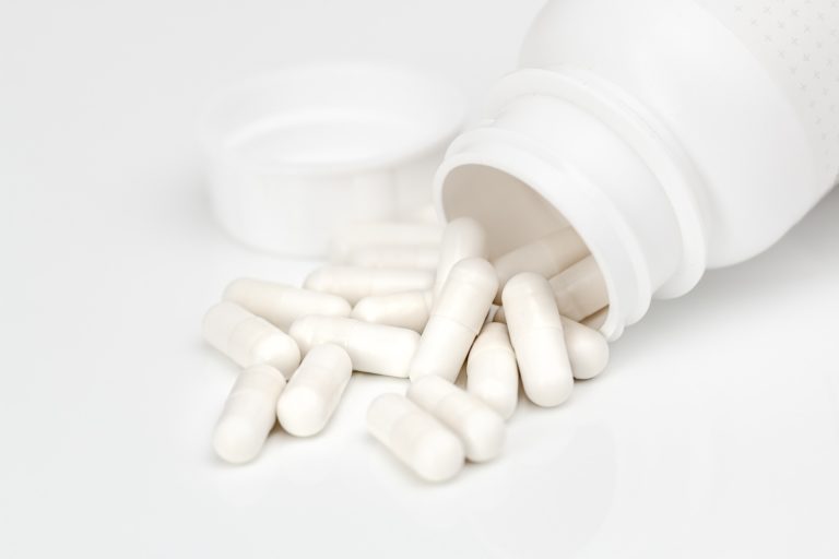 Province allowing pharmacists to treat 13 common ailments