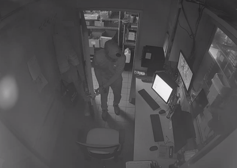 Police investigating B&E’s at Wendy’s and Dominos in Chatham (Photos)