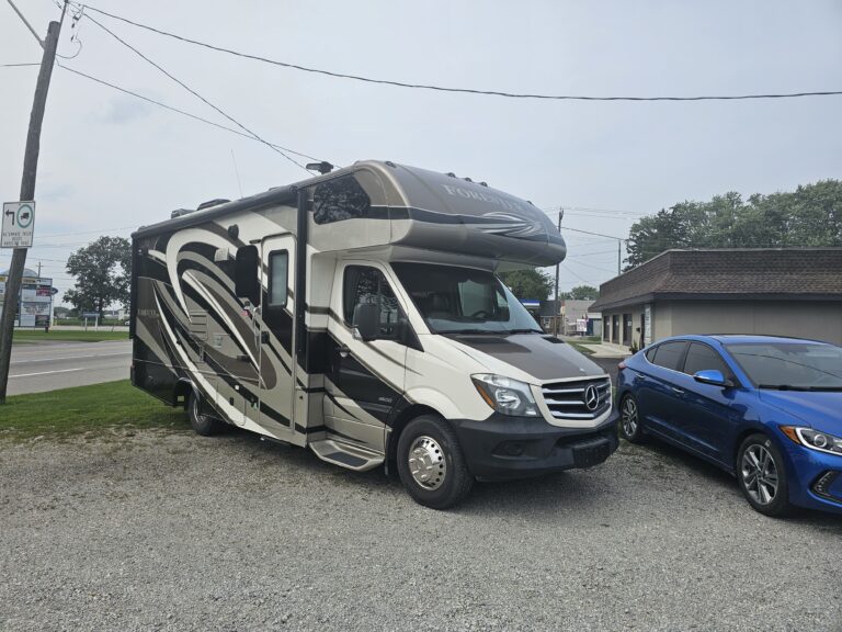Krogman Auto Sales Presents 2015 Mercedes – Benz Sprinter 3500