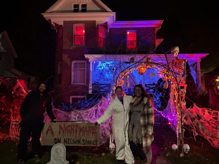 Letter: Over 1,000 trick-or-treaters visit ‘Nightmare on Nelson Street’ Halloween display in Wallaceburg
