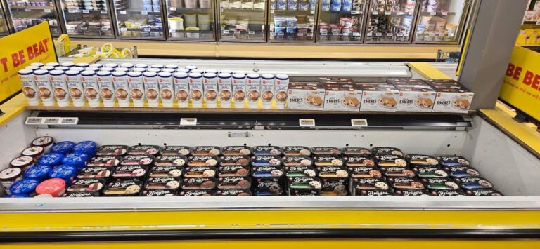 Mark & Sarah’s No Frills Wallaceburg
