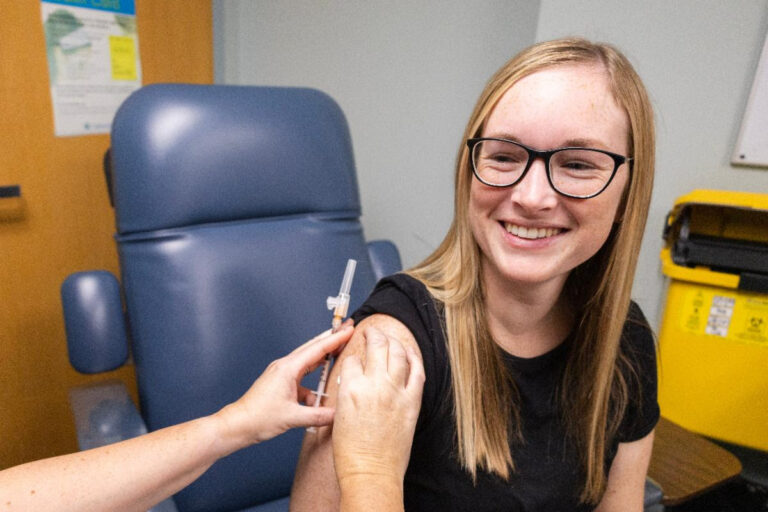 Ontario launches fall flu, COVID-19 and RSV immunization programs