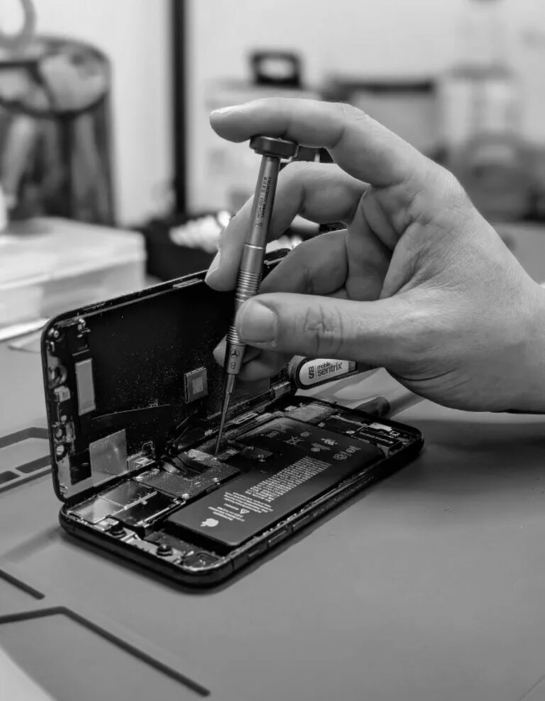 Wallaceburg Cell + Tech Clinic has a new website!